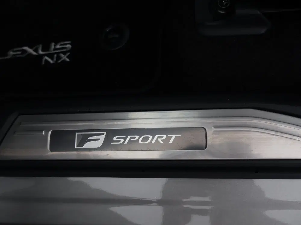 Lexus NX 450h+ AWD F SPORT Line Schuif uit 2026, foto 8