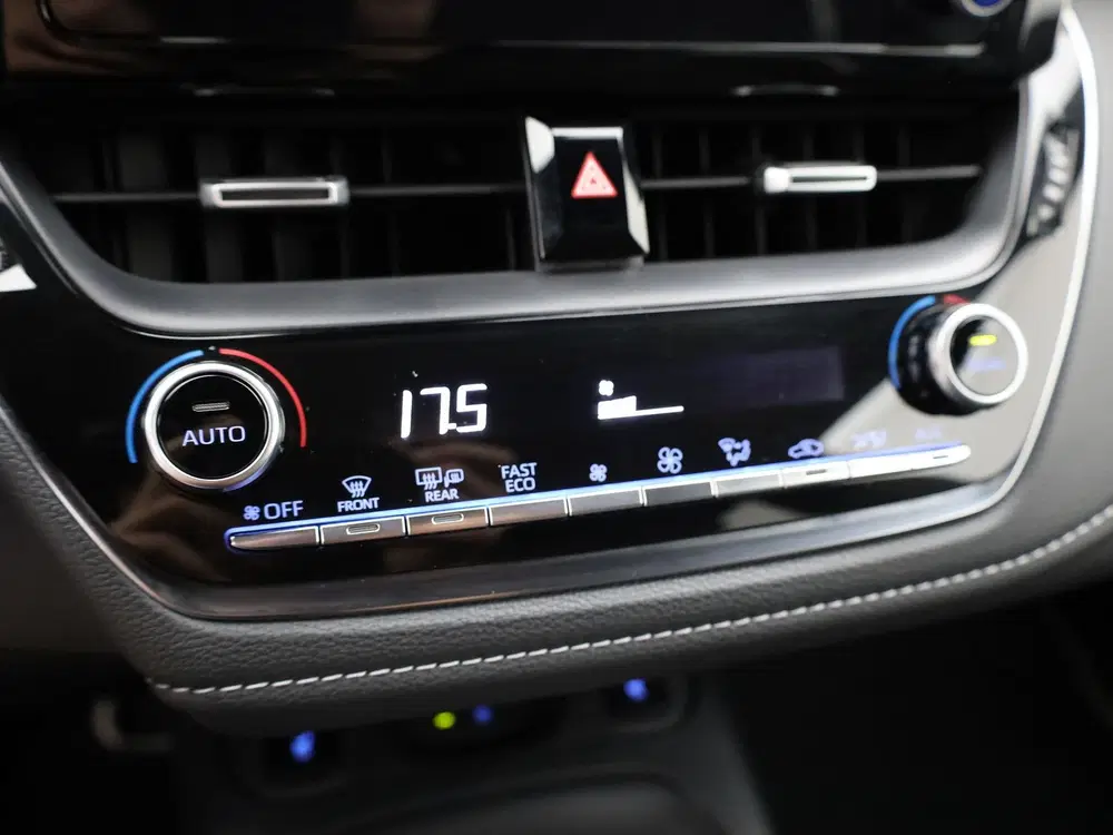 Toyota Corolla 1.8 Hybrid Dynamic uit 2020, foto 14