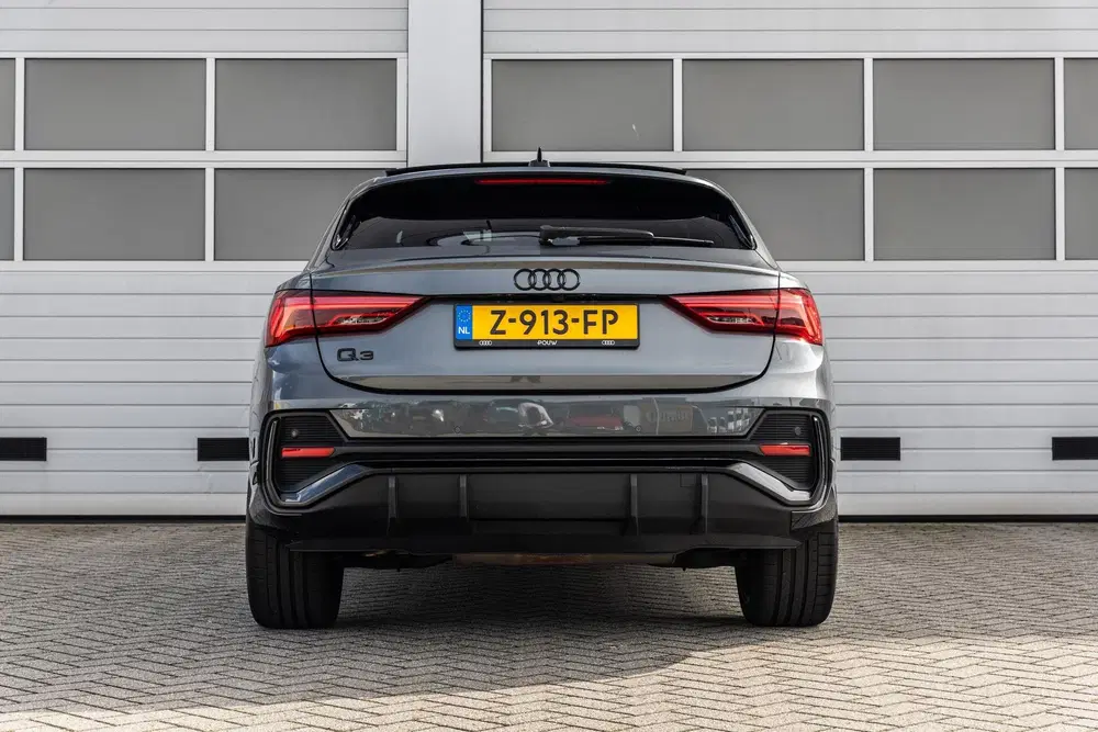 Audi Q3 45 TFSIe 245pk PHEV S edition uit 2024, foto 12