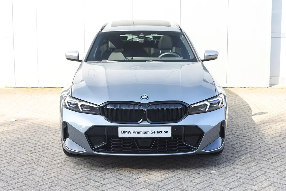 BMW 3-serie 330e M Sport Automaat uit 2025, foto 6