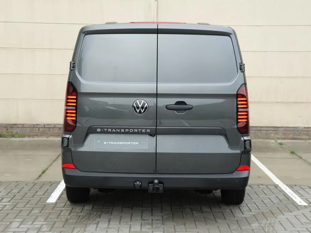 Volkswagen Transporter Bestelwagen L2 71 kWh 136PK uit 2026, foto 6