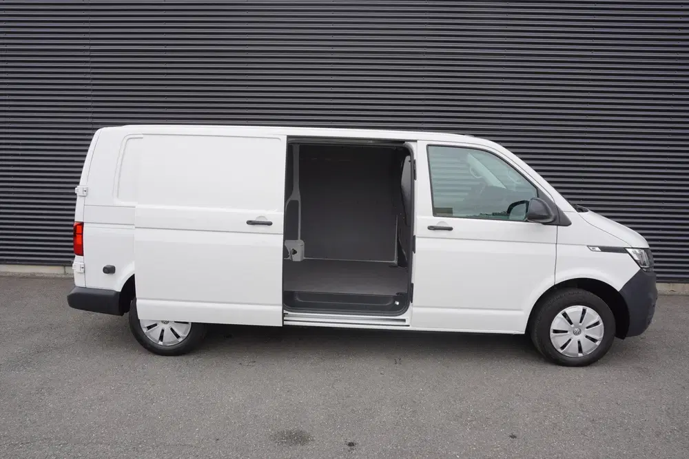 Volkswagen Transporter 150pk L2H1 Apple Carplay Parkeersenso uit 2024, foto 11
