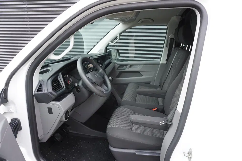 Volkswagen Transporter 150pk L2H1 Apple Carplay Parkeersenso uit 2024, foto 8