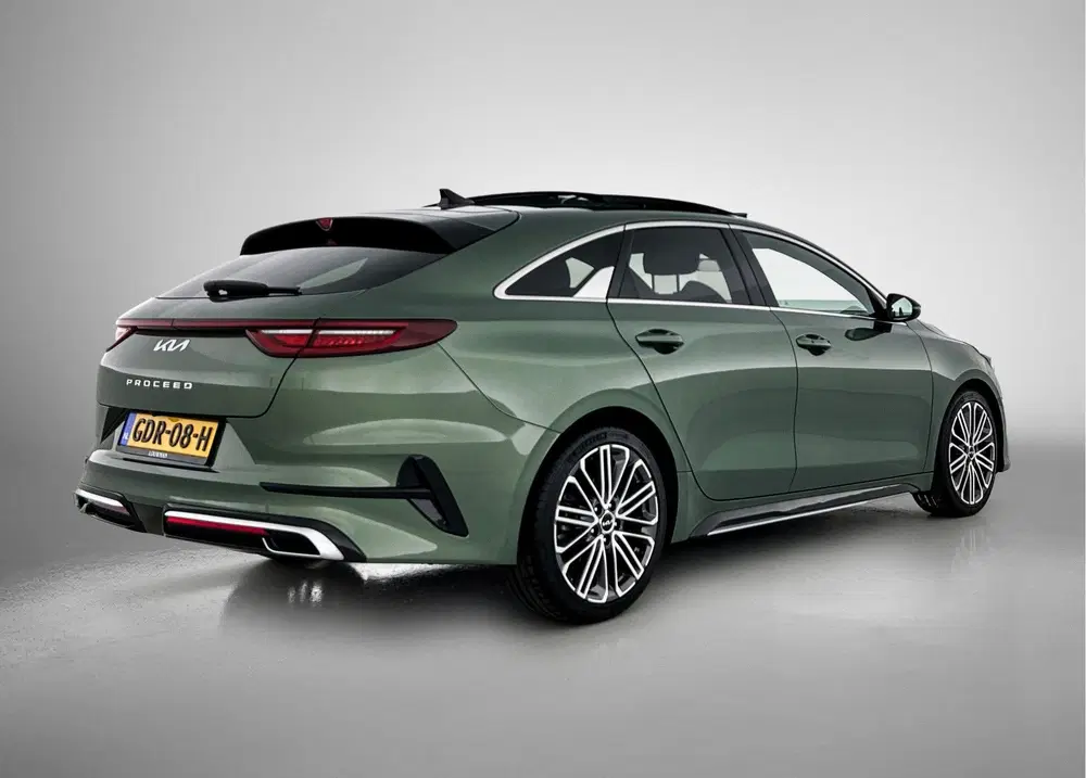 Kia ProCeed 1.5 T-GDi GT-PlusLine uit 2024, foto 2