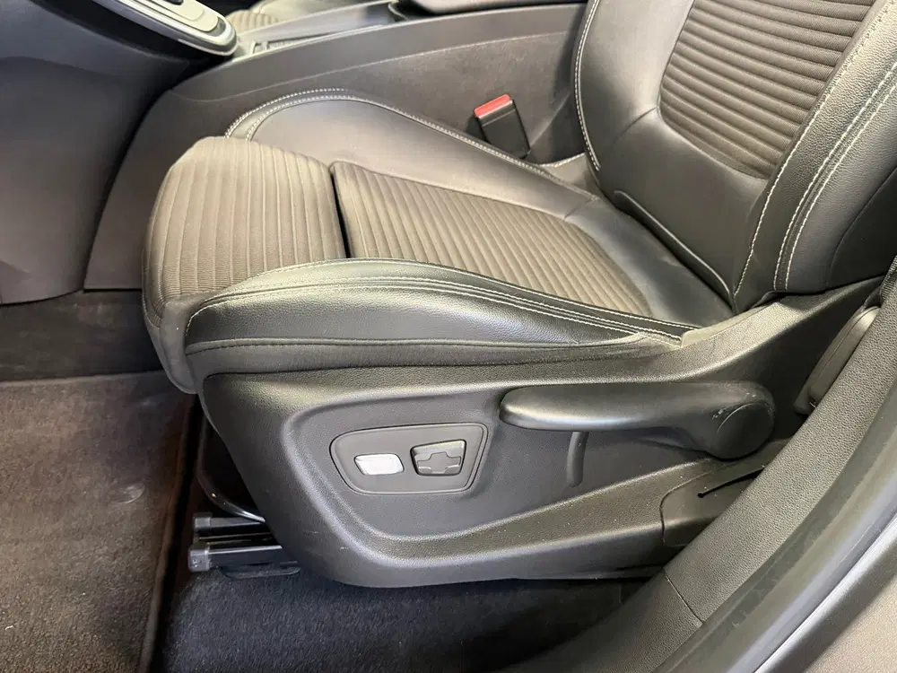 Renault Scenic 1.3 TCe Bose AUT. AIRCO PDC CAMERA NAVIGAT uit 2019, foto 14