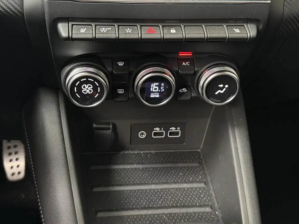 Renault Captur 1.3 mild hybrid 160 R.S. Line uit 2024, foto 13