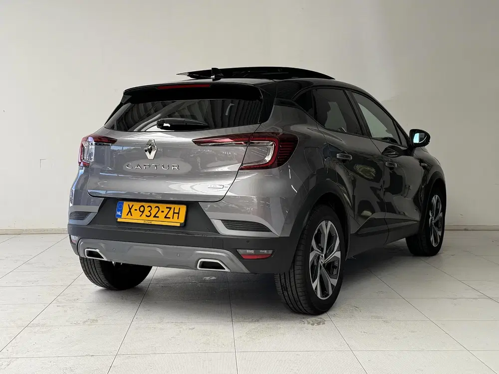 Renault Captur 1.3 mild hybrid 160 R.S. Line uit 2024, foto 2