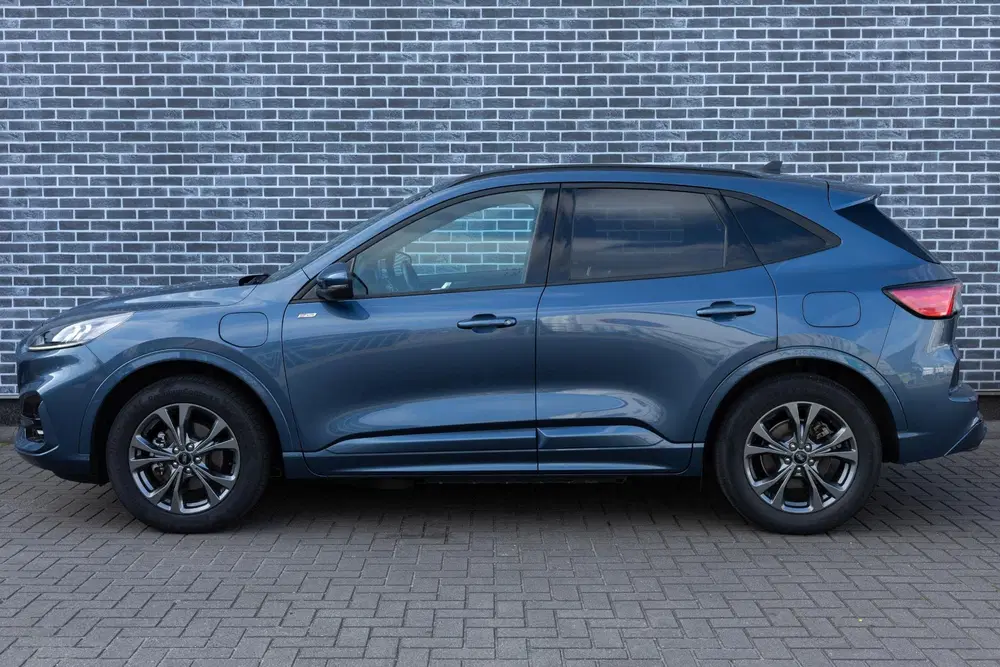 Ford Kuga 2.5 PHEV ST-Line uit 2022, foto 3