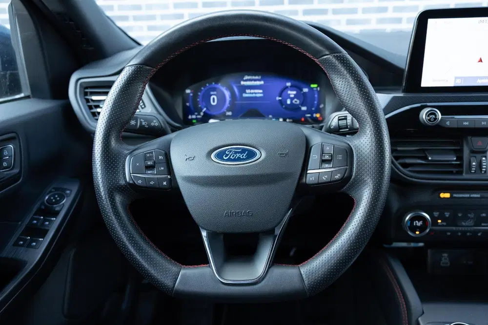 Ford Kuga 2.5 PHEV ST-Line uit 2022, foto 4