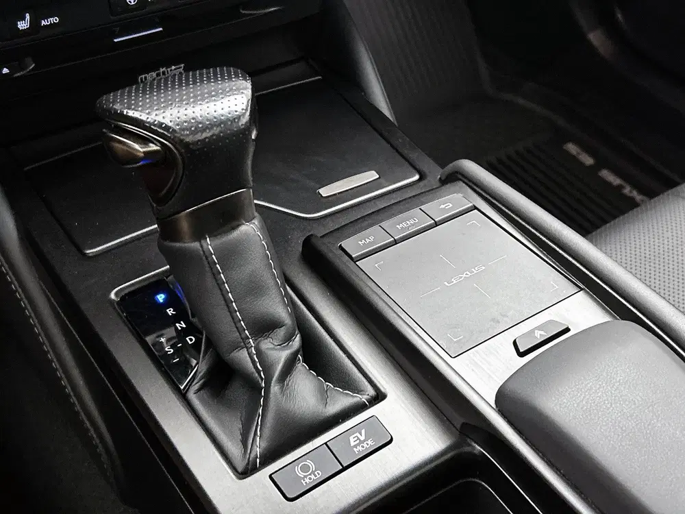 Lexus ES 300h F Sport Premium uit 2022, foto 12