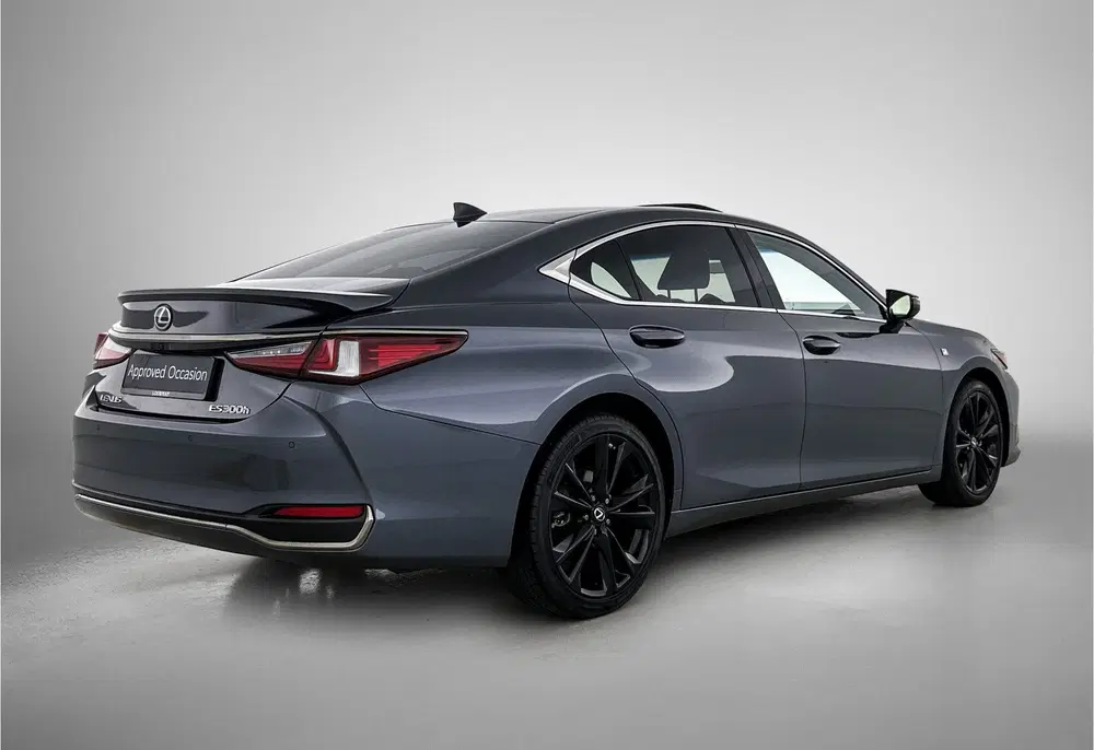 Lexus ES 300h F Sport Premium uit 2022, foto 2