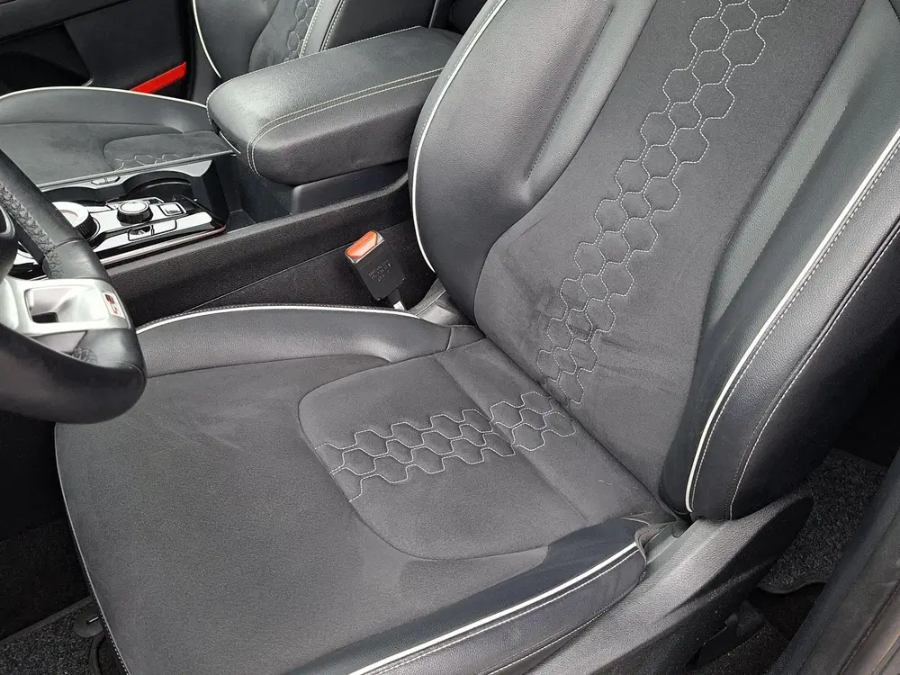 Kia Sportage 1.6 T-GDi Plug-in Hybrid AWD GT-Line uit 2024, foto 9