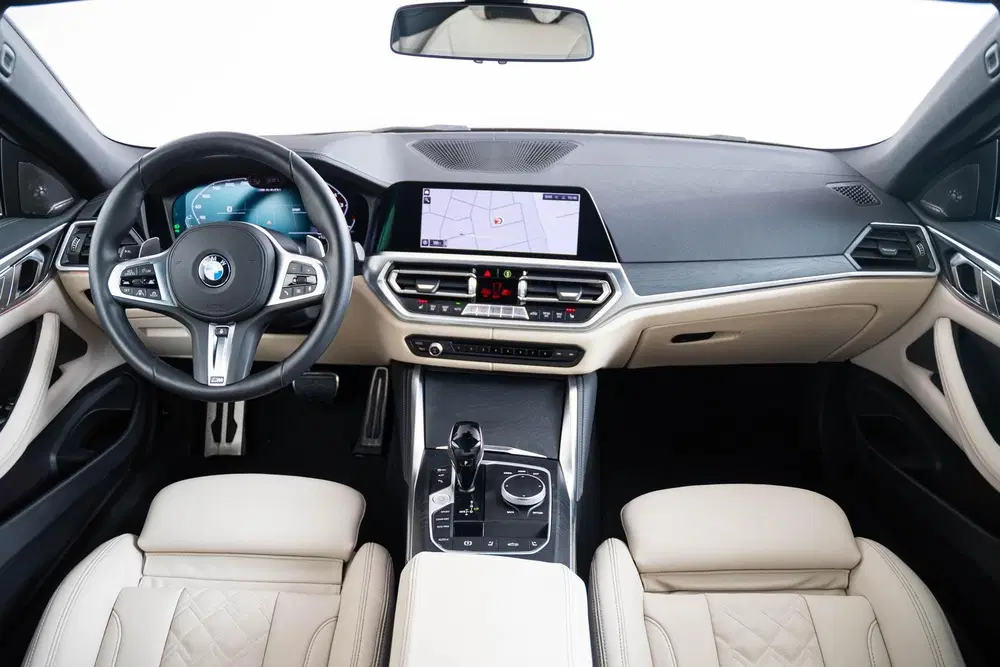 BMW 4-serie M440i xDrive High Executive Driving Assis uit 2021, foto 3