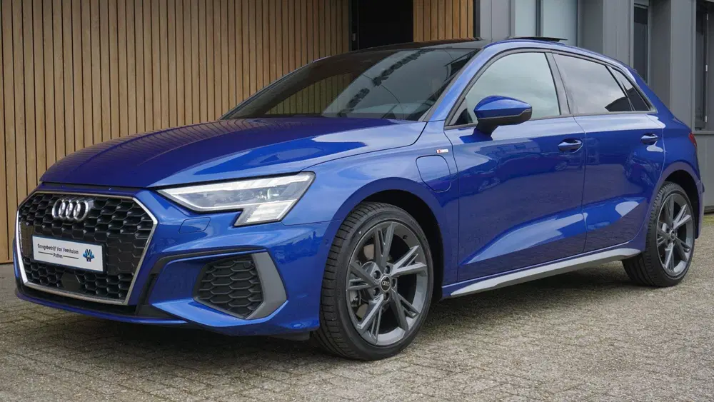 Audi A3 40 TFSIe 204PK 2x S-Line Pano.dak 18inch L uit 2023, foto 4