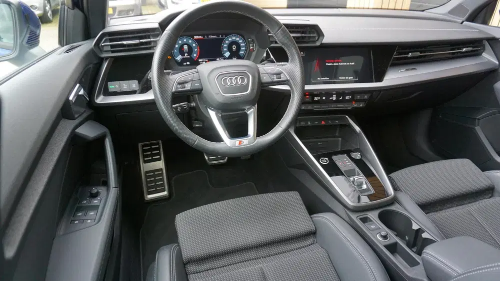 Audi A3 40 TFSIe 204PK 2x S-Line Pano.dak 18inch L uit 2023, foto 9