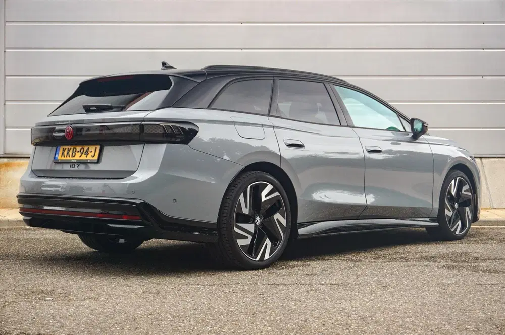 Volkswagen ID.7 Pro Limited Edition 286pk 77 kWh uit 2026, foto 2