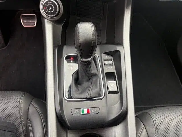 Alfa Romeo Tonale 1.5T Hybrid Veloce uit 2024, foto 15