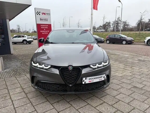 Alfa Romeo Tonale 1.5T Hybrid Veloce uit 2024, foto 6