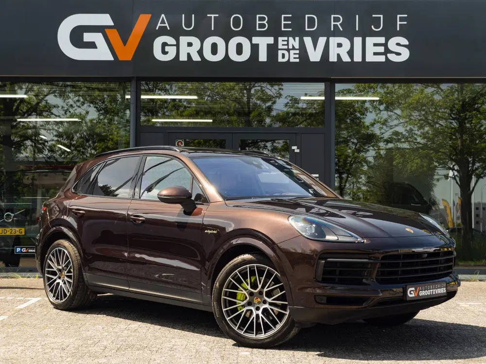 Porsche Cayenne 3.0 E-Hybrid uit 2021, foto 3