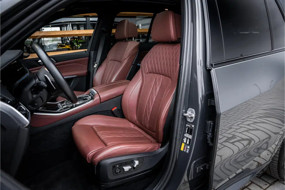 BMW X5 xDrive45e High Executive uit 2022, foto 10