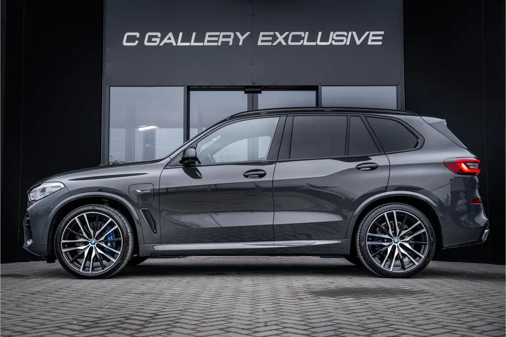 BMW X5 xDrive45e High Executive uit 2022, foto 4
