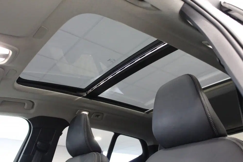 Volvo XC40 2.0 B3 Ultimate Dark uit 2023, foto 12