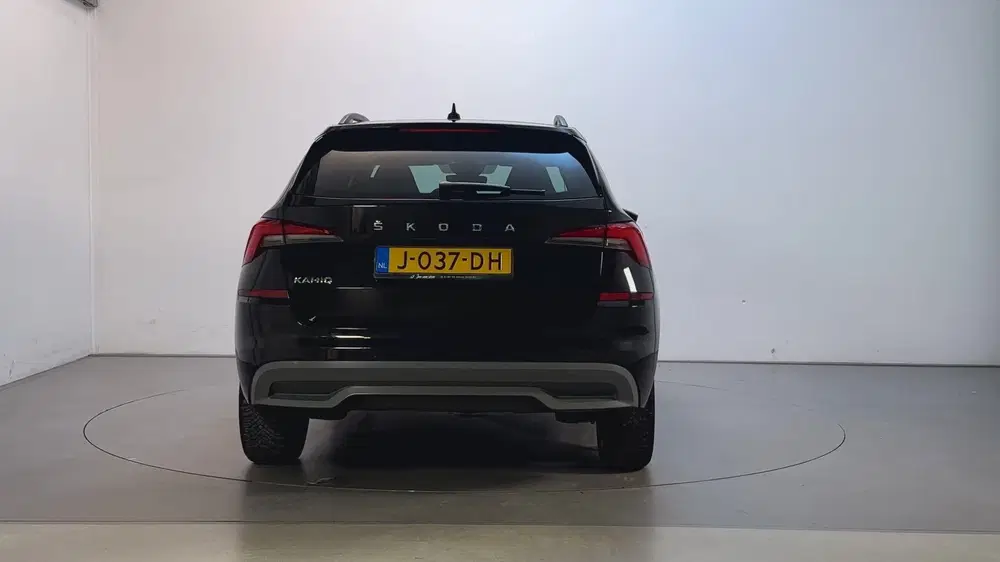Skoda Kamiq 1.0 TSI 116pk DSG Sport Business Stoelverw uit 2020, foto 10