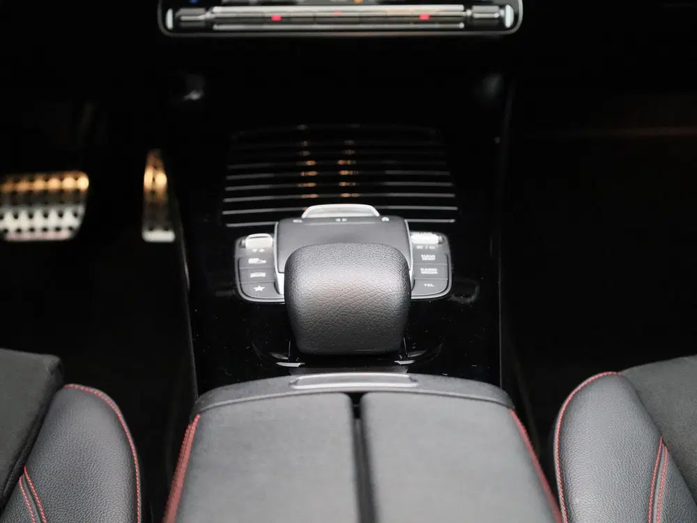 Mercedes-Benz CLA 200 Business Solution AMG uit 2022, foto 10