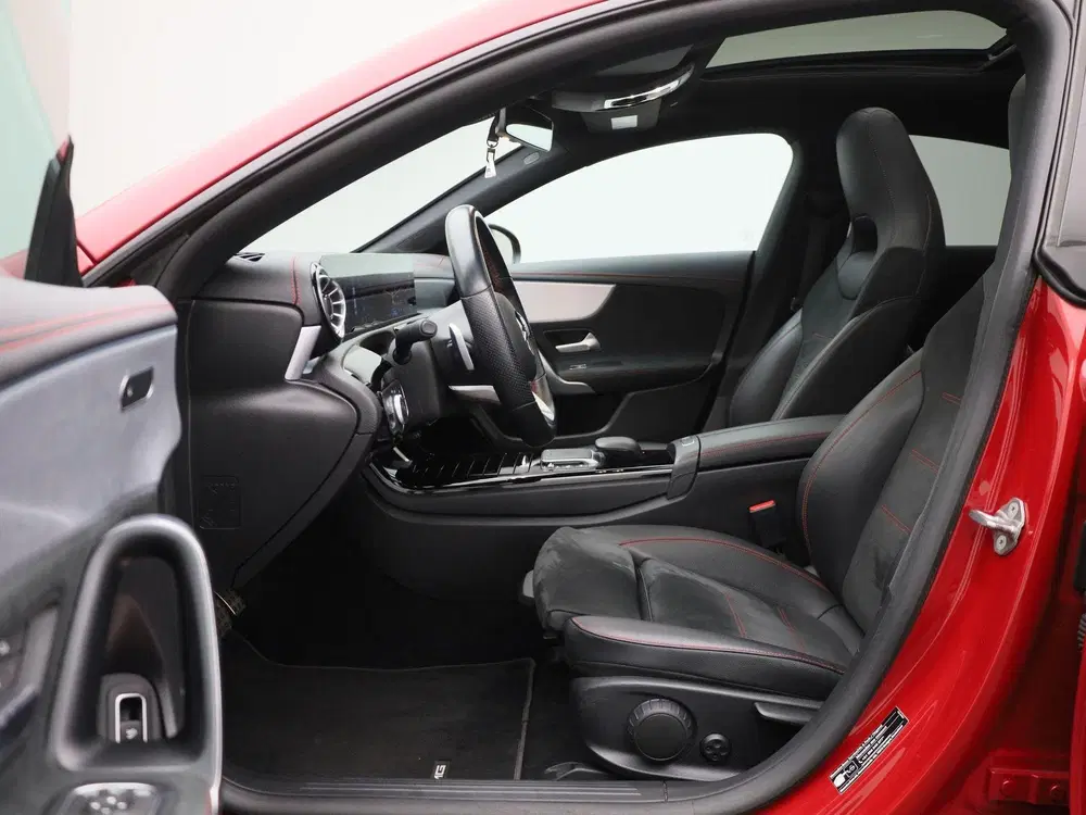 Mercedes-Benz CLA 200 Business Solution AMG uit 2022, foto 11