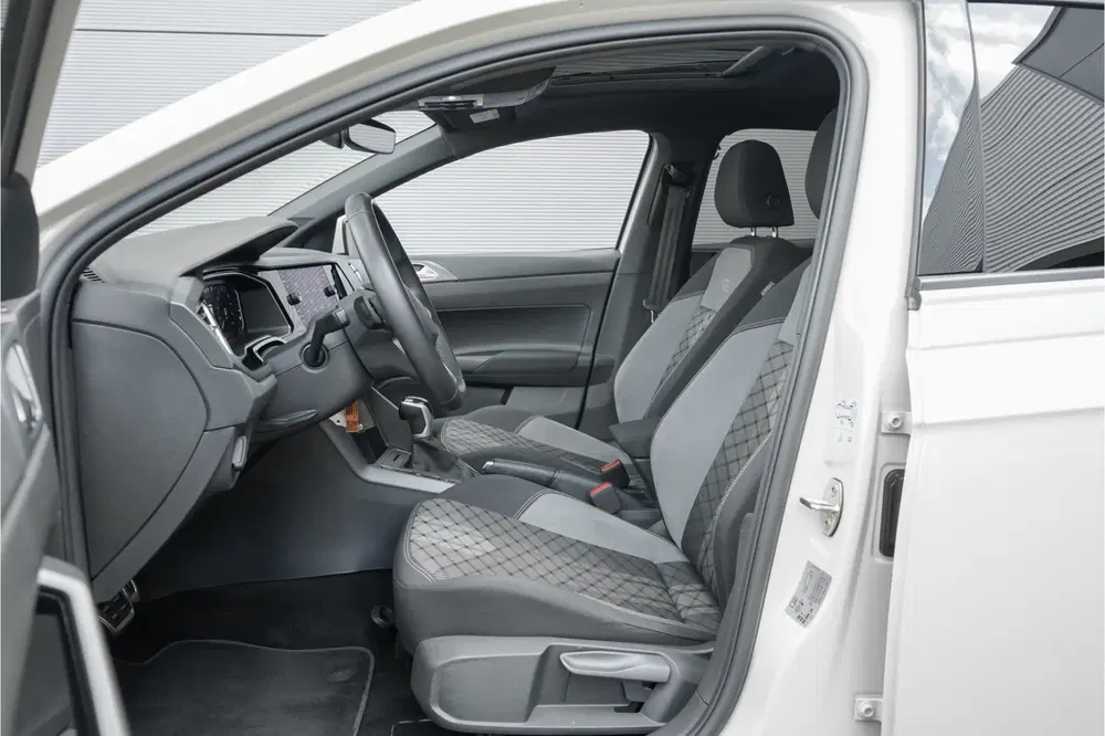 Volkswagen Polo 1.0 TSI R-Line Pano ACC Camera Virtual Das uit 2023, foto 4