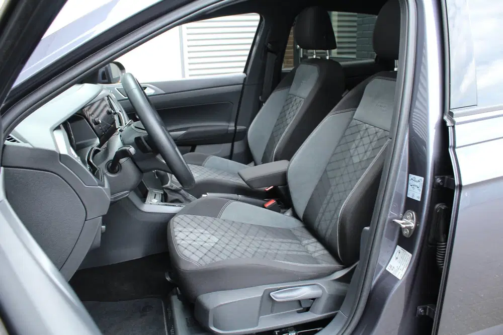 Volkswagen Taigo 1.5 TSI 150pk R-Line DSG7 Panoramadak Trek uit 2022, foto 11