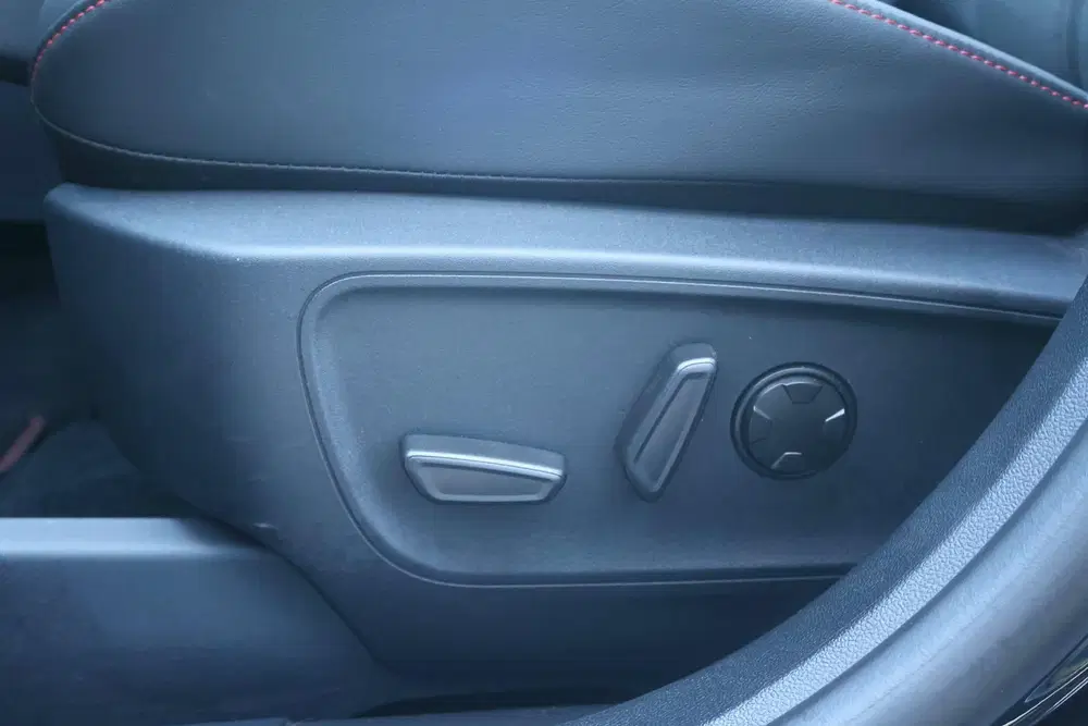 Ford Kuga 2.5 PHEV ST-Line X uit 2026, foto 10