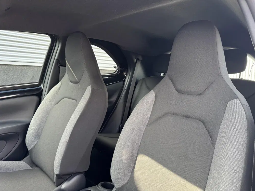Toyota Aygo X 1.0 VVT-i MT Play Apple Carplay en uit 2025, foto 14