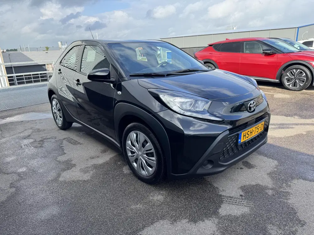 Toyota Aygo X 1.0 VVT-i MT Play Apple Carplay en uit 2025, foto 2