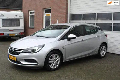 Opel Astra 1.6 CDTI 120 Jaar Edition Garantie Airco 5 uit 2019