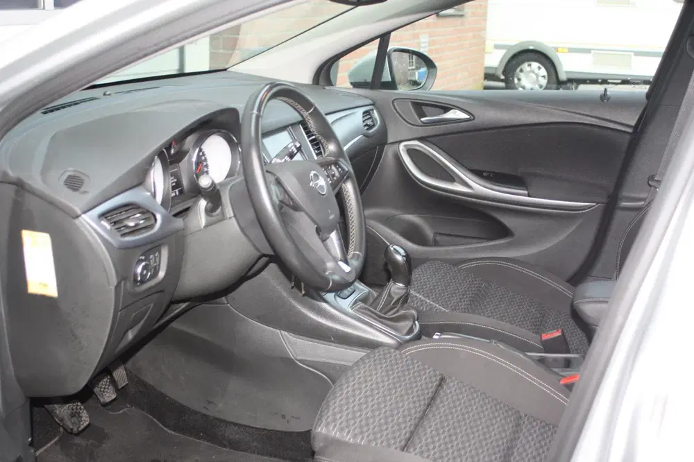 Opel Astra 1.6 CDTI 120 Jaar Edition Garantie Airco 5 uit 2019, foto 14