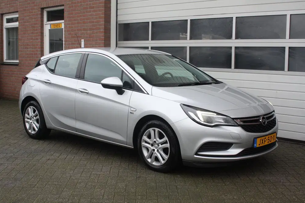 Opel Astra 1.6 CDTI 120 Jaar Edition Garantie Airco 5 uit 2019, foto 9