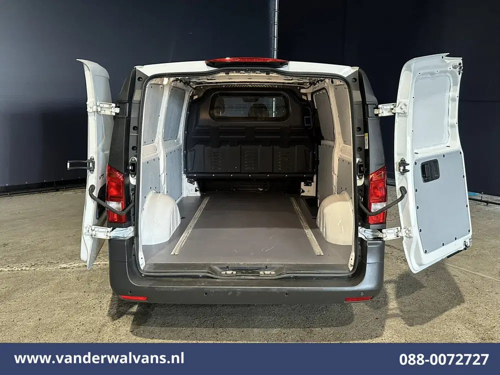 Mercedes-Benz Vito 116 CDI 164pk L2H1 Euro6 Airco uit 2024, foto 13