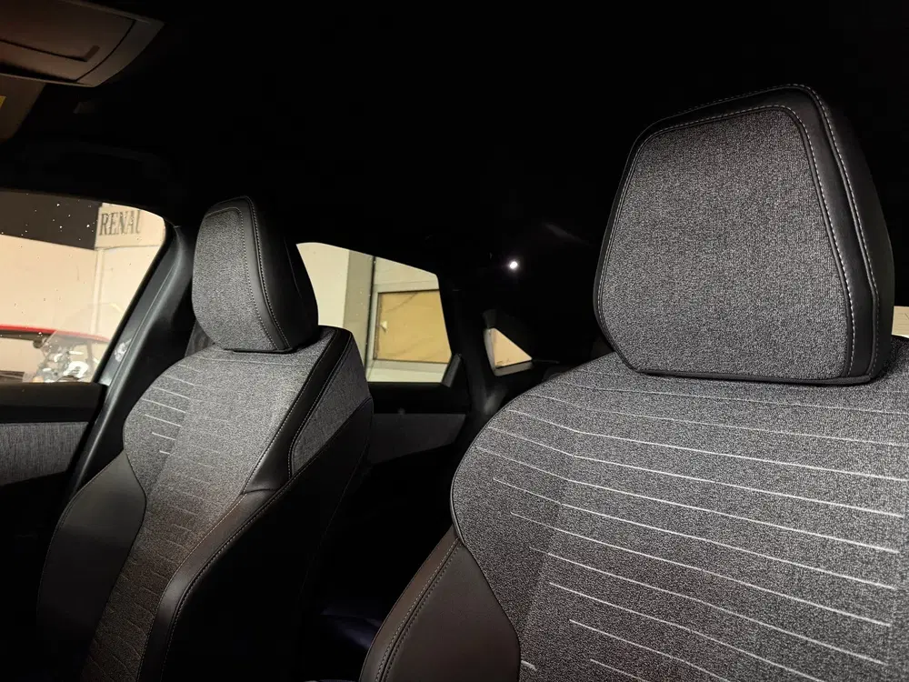 Peugeot 3008 1.2 Hybrid 136 Allure Leder uit 2025, foto 7