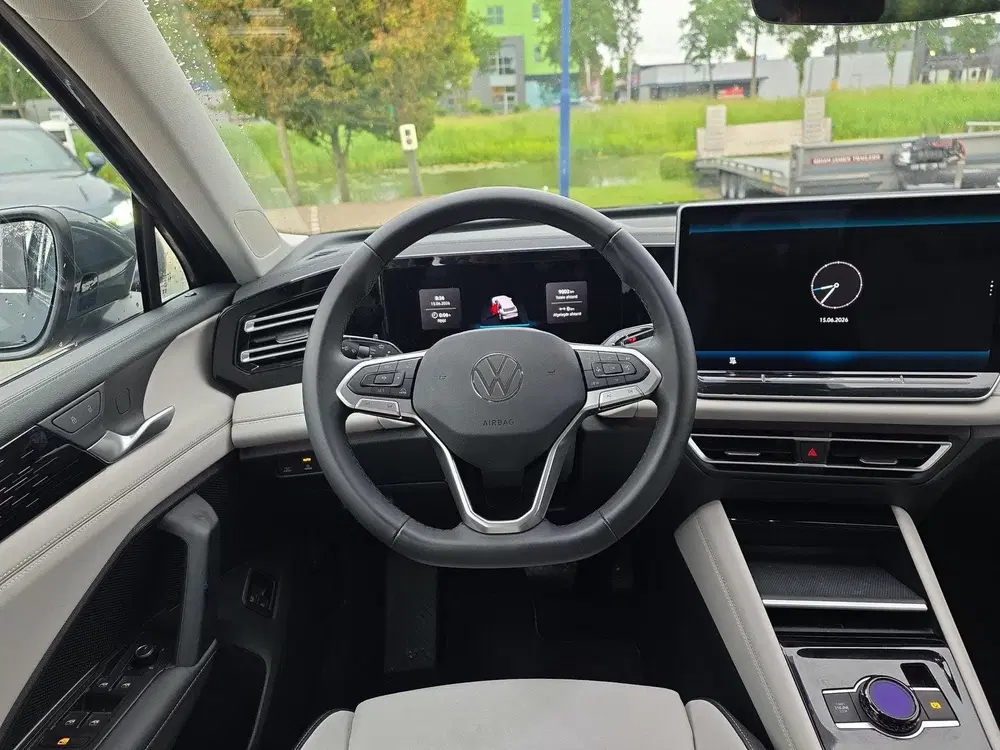 Volkswagen Tiguan 1.5 eHybrid Elegance uit 2025, foto 7