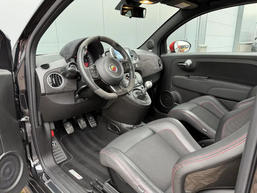 Abarth 595C 1.4 T-Jet Esseesse BEATS uit 2021, foto 11
