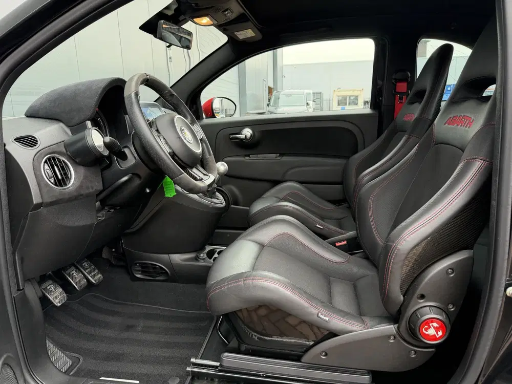 Abarth 595C 1.4 T-Jet Esseesse BEATS uit 2021, foto 12