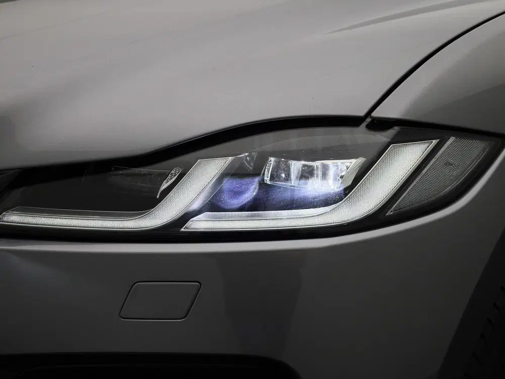 Jaguar F-Pace 2.0 P250 R-Dynamic SE uit 2022, foto 14