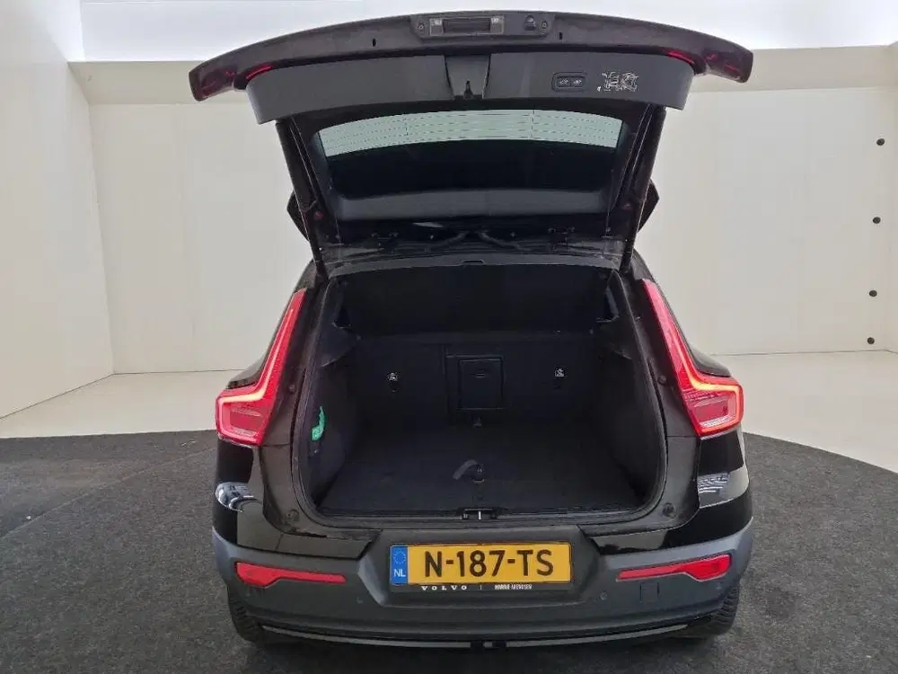 Volvo XC40 Recharge 70 kWh Core uit 2021, foto 3