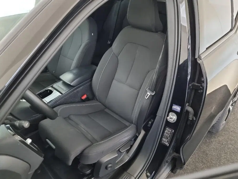 Volvo XC40 Recharge 70 kWh Core uit 2021, foto 5