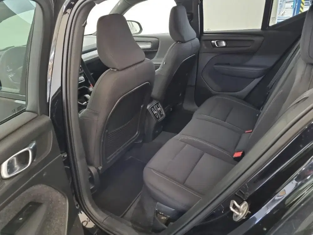Volvo XC40 Recharge 70 kWh Core uit 2021, foto 6