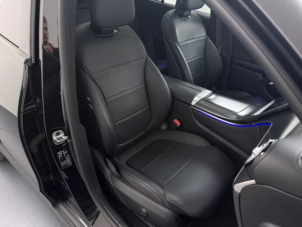 Mercedes-Benz GLC 300e 4MATIC Luxury Line uit 2023, foto 10