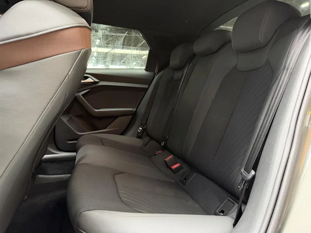 Audi A1 Sportback 40 TFSI uit 2019, foto 15