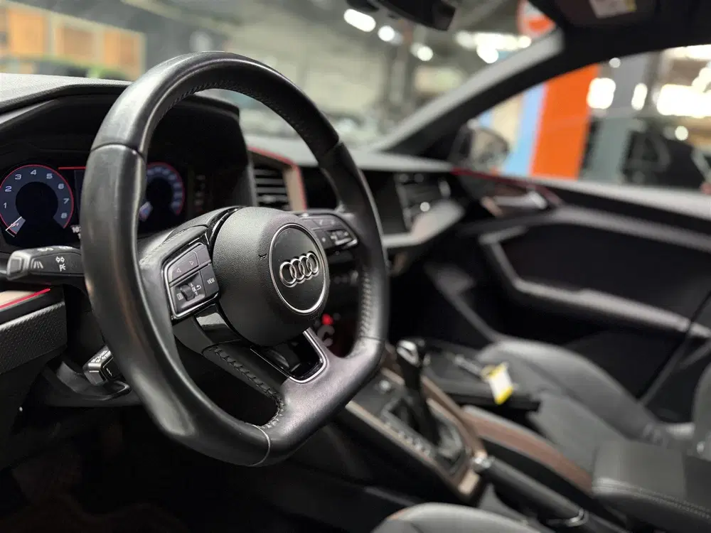 Audi A1 Sportback 40 TFSI uit 2019, foto 4
