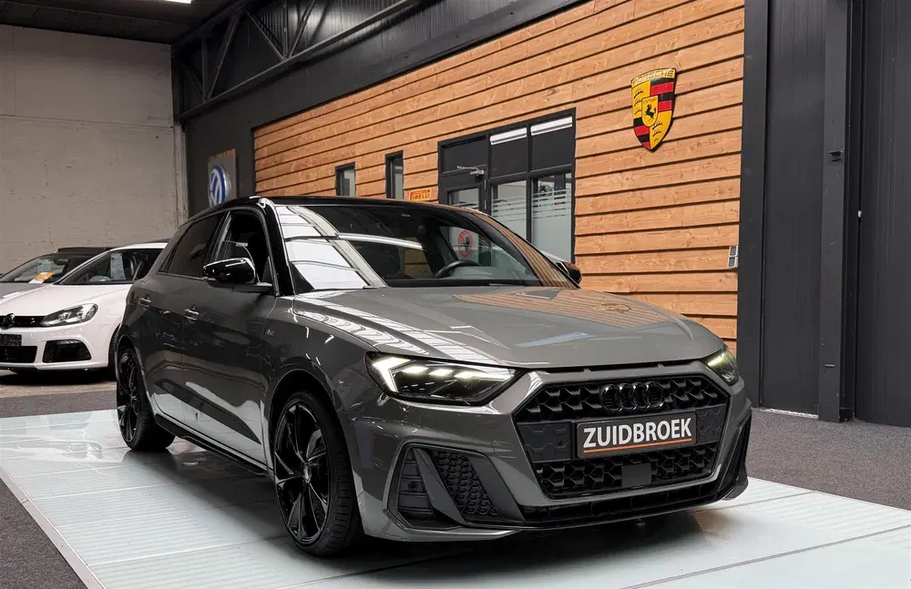 Audi A1 Sportback 40 TFSI uit 2019, foto 7